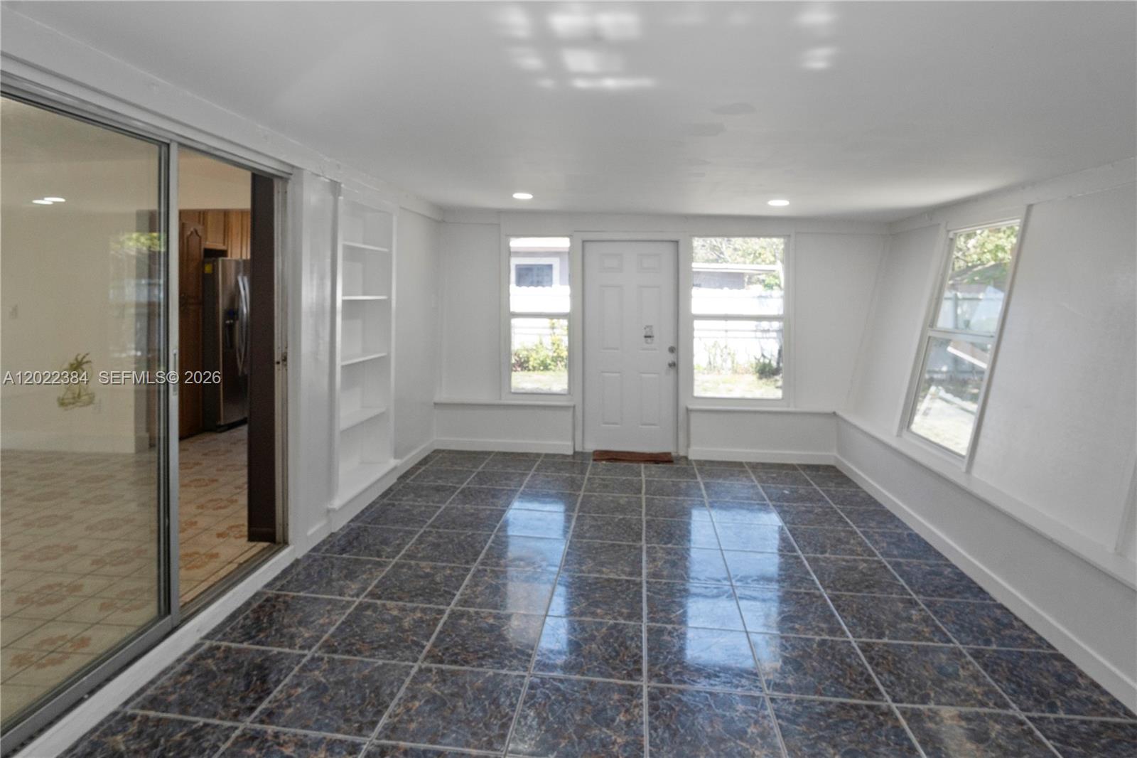 MANSIONETTE HOMES - Residential