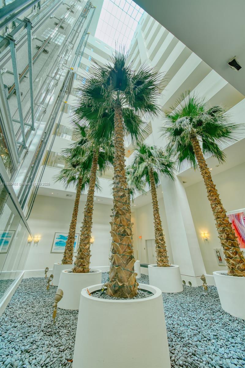 THE ATRIUM AT AVENTURA CO - Residential