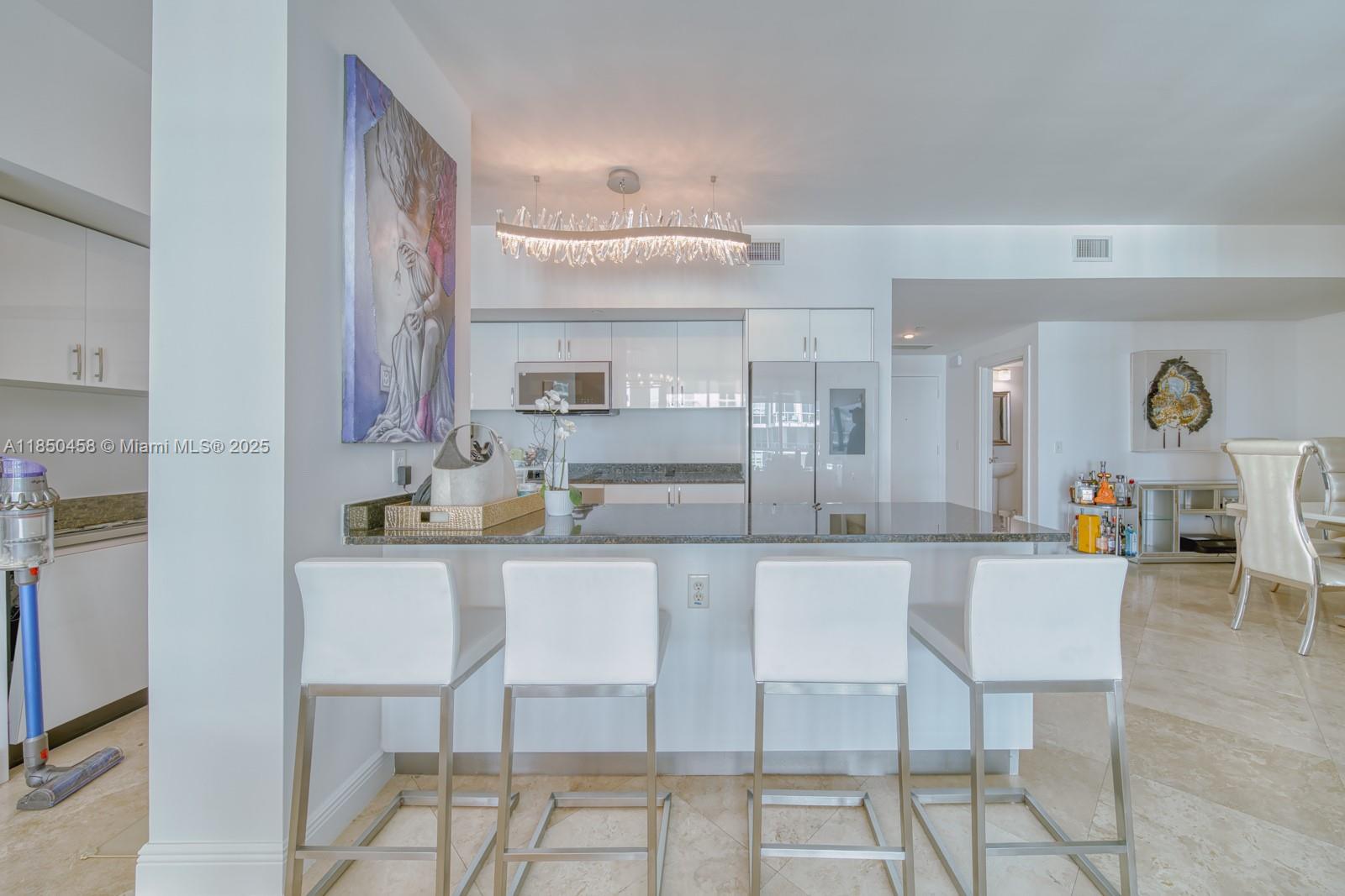 3131 NE 188th St 2-1103
