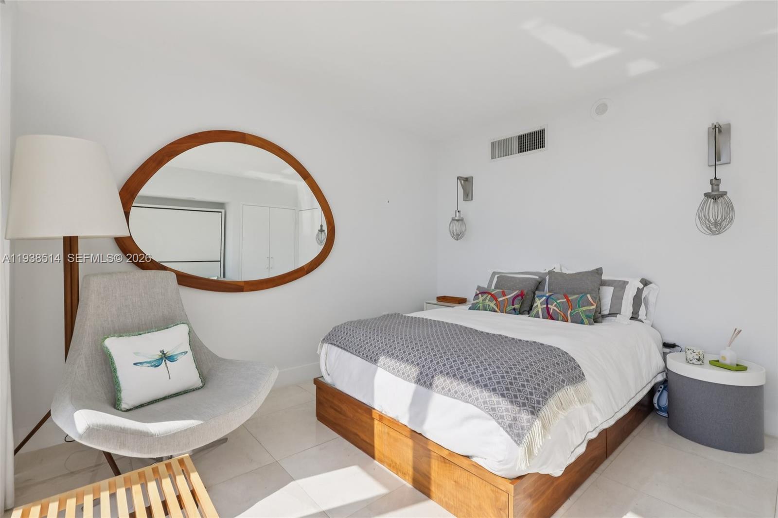 HARBOUR HOUSE - Residential