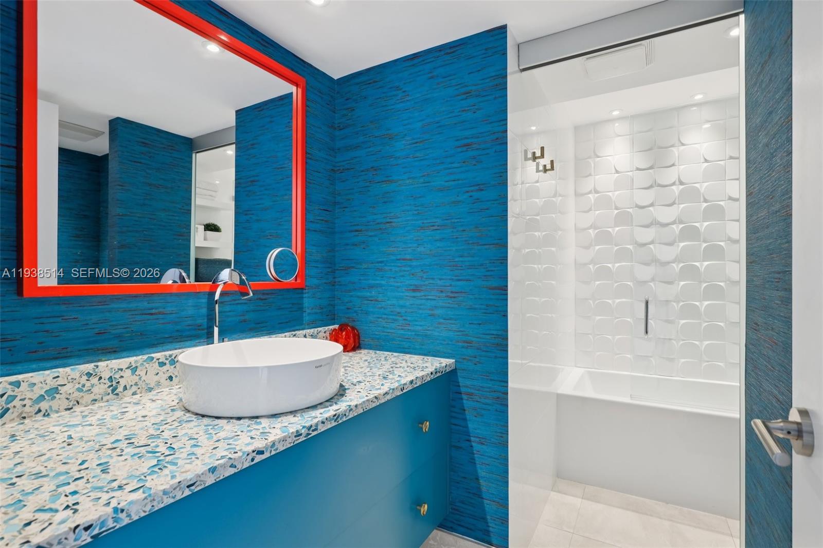 HARBOUR HOUSE - Residential