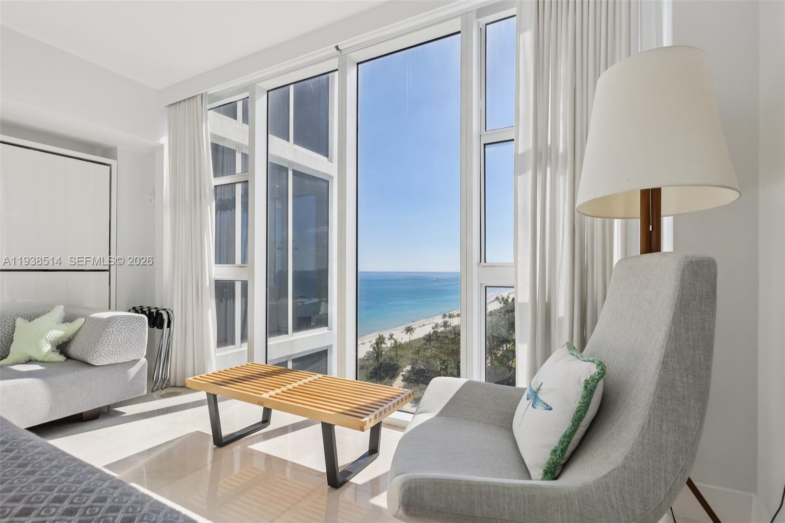 HARBOUR HOUSE - Residential