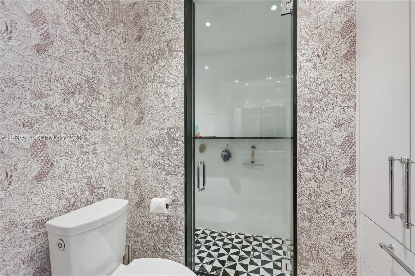 HARBOUR HOUSE - Residential