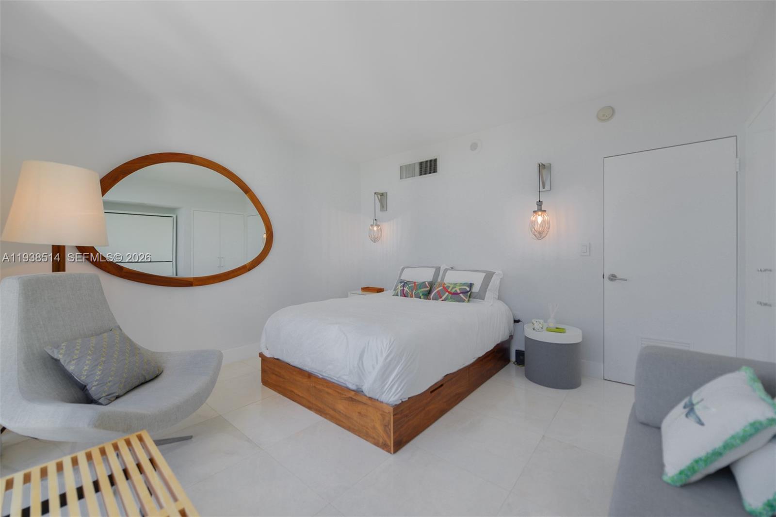 HARBOUR HOUSE - Residential