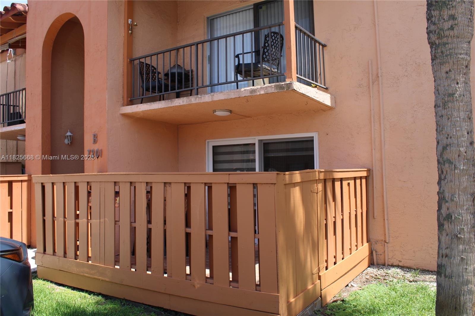 Renovated 2/2 corner unit on 1st floor in Cypress Village, Miami Lakes. Steps away from Main Street, brand new roof. Fairly newer appliances, impact windows. Clubhouse with pool/tennis court.