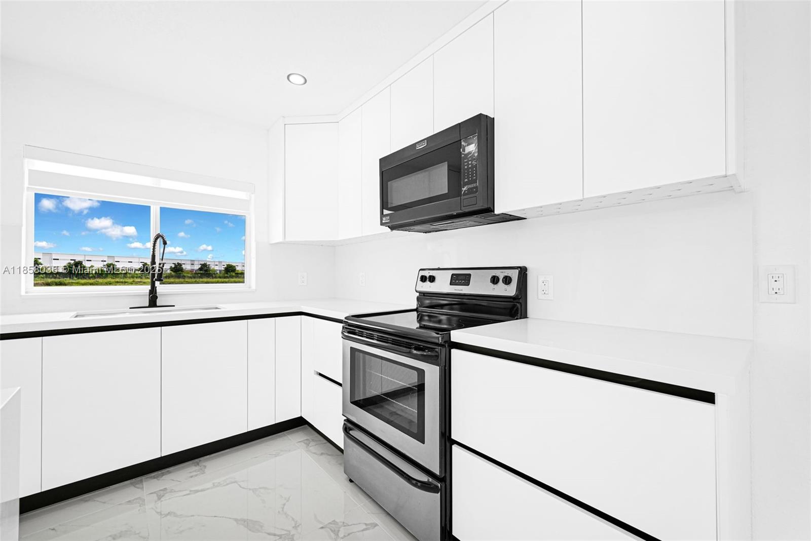 CAROL CITY GARDENS 2ND AD - Residential