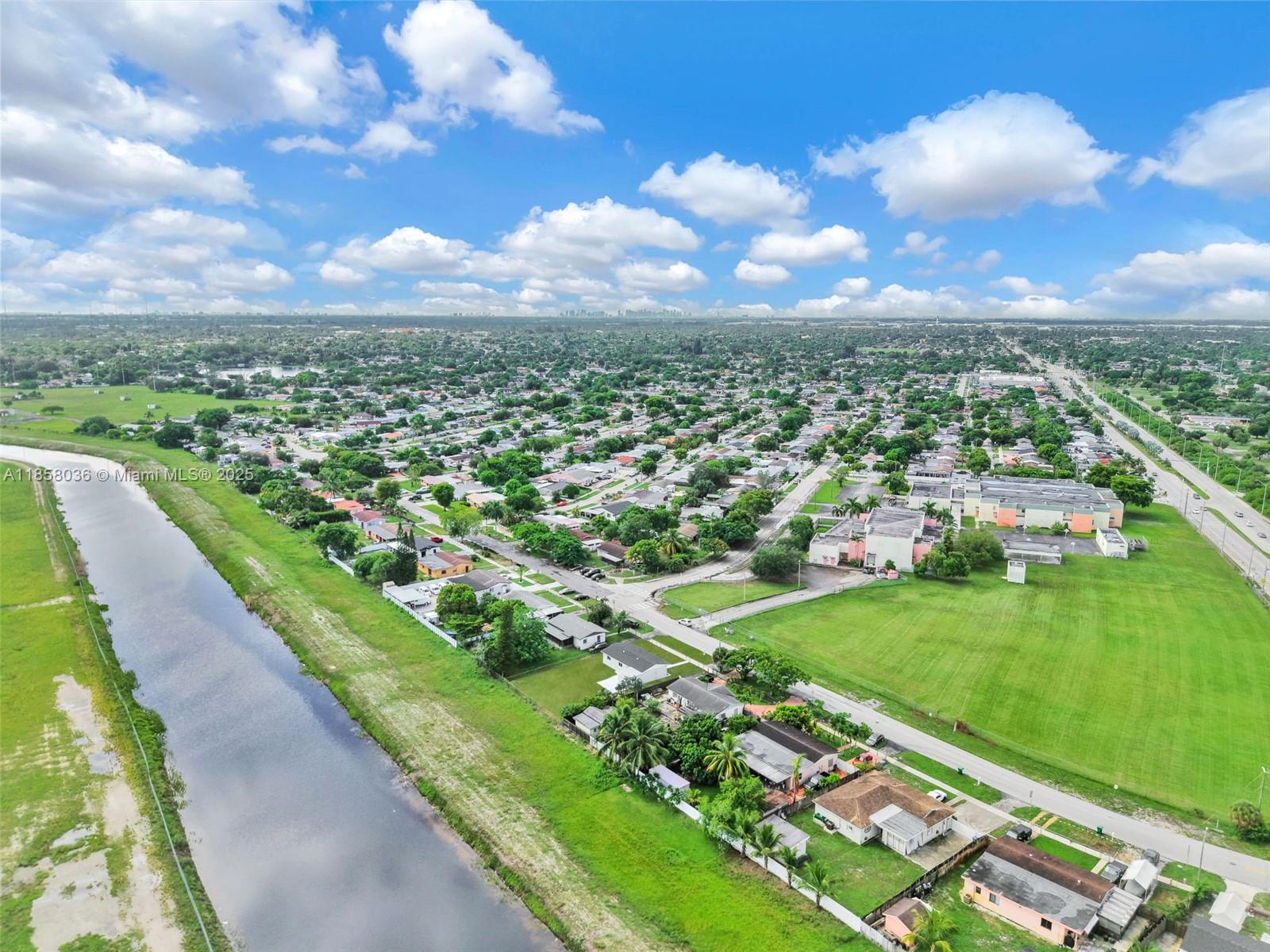 CAROL CITY GARDENS 2ND AD - Residential