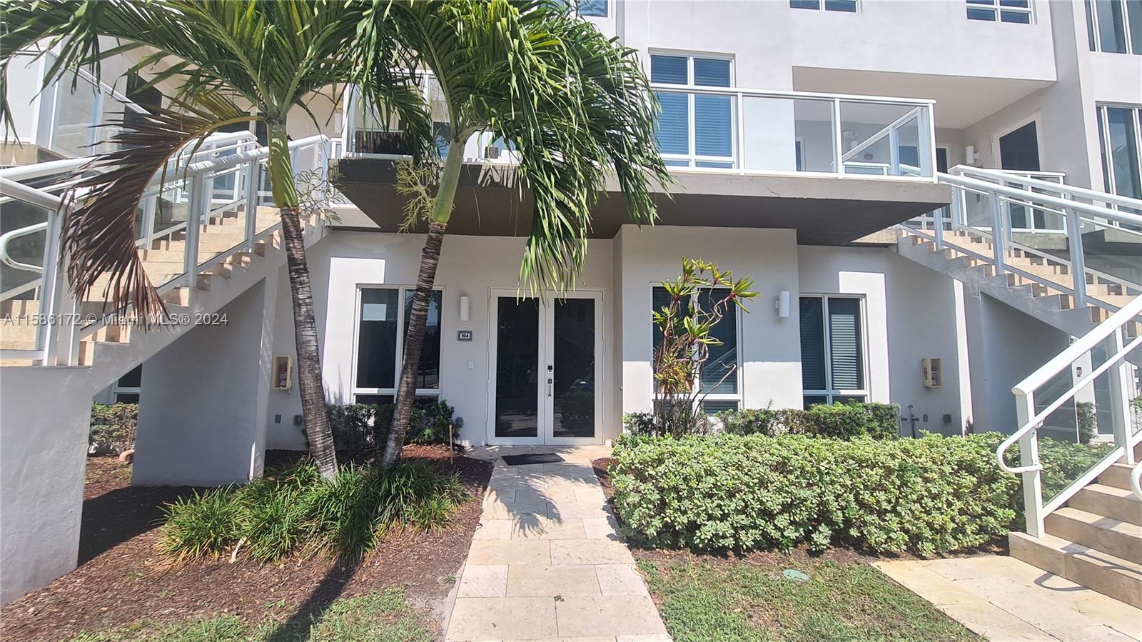 Property for Sale at 6415 Nw 102nd Path 104, Doral, Miami-Dade County, Florida - Bedrooms: 3 
Bathrooms: 2  - $560,000
