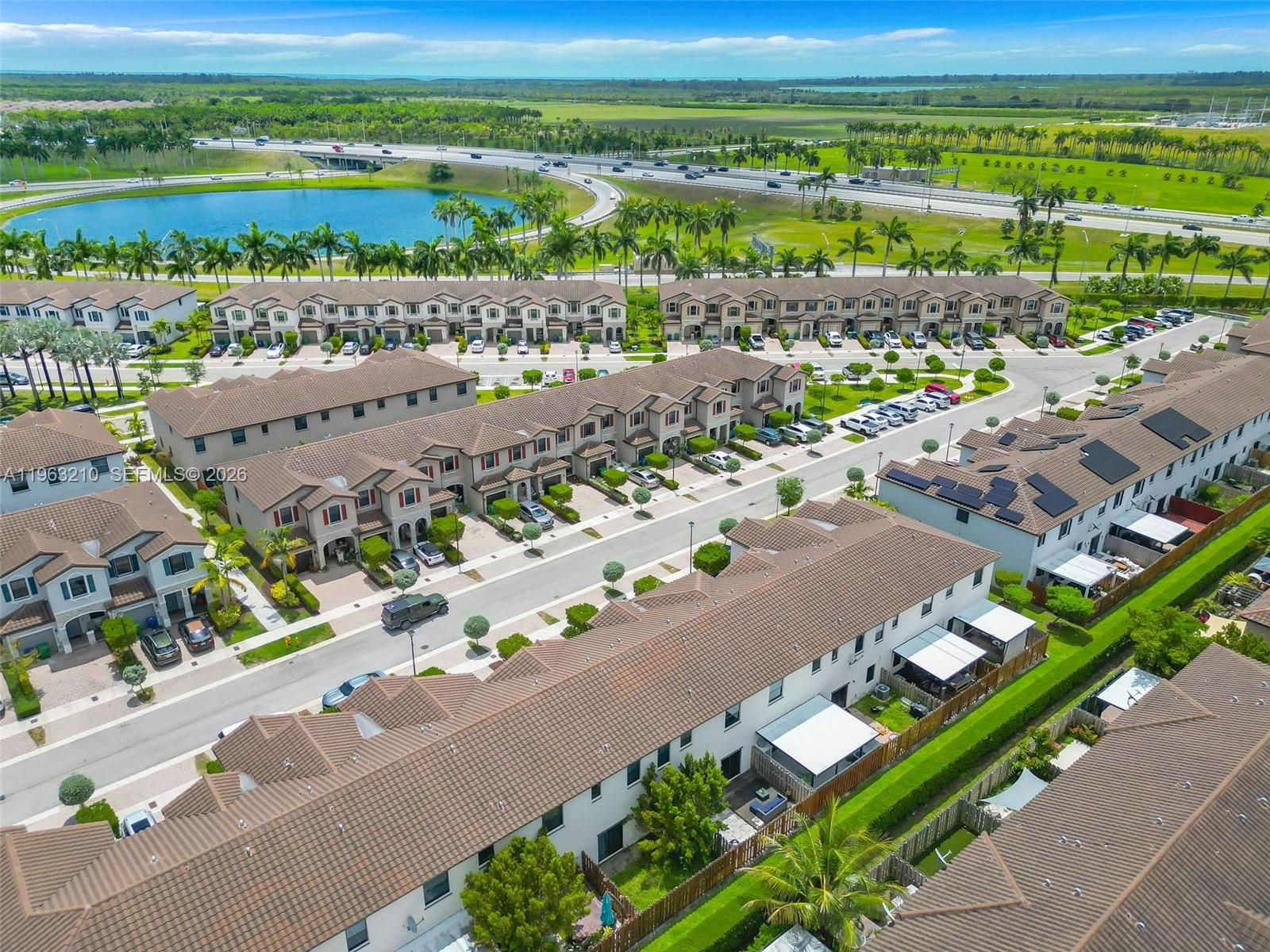 COCO PALM VILLAS - Residential Lease