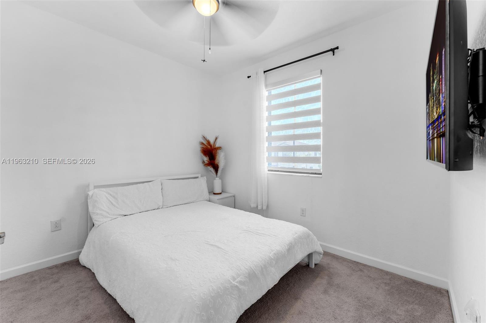 COCO PALM VILLAS - Residential Lease