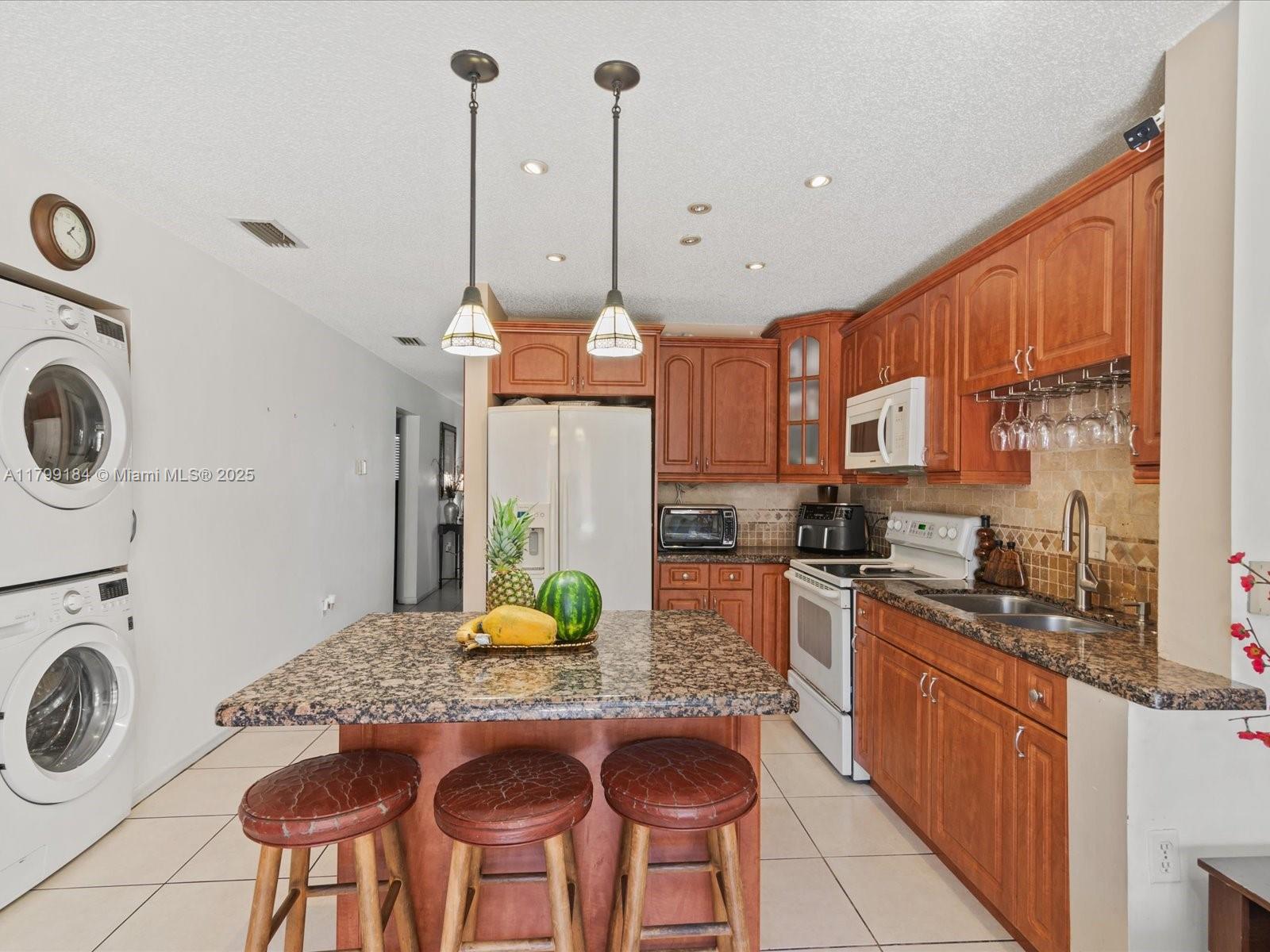 GRAND VISTA CONDO - Residential