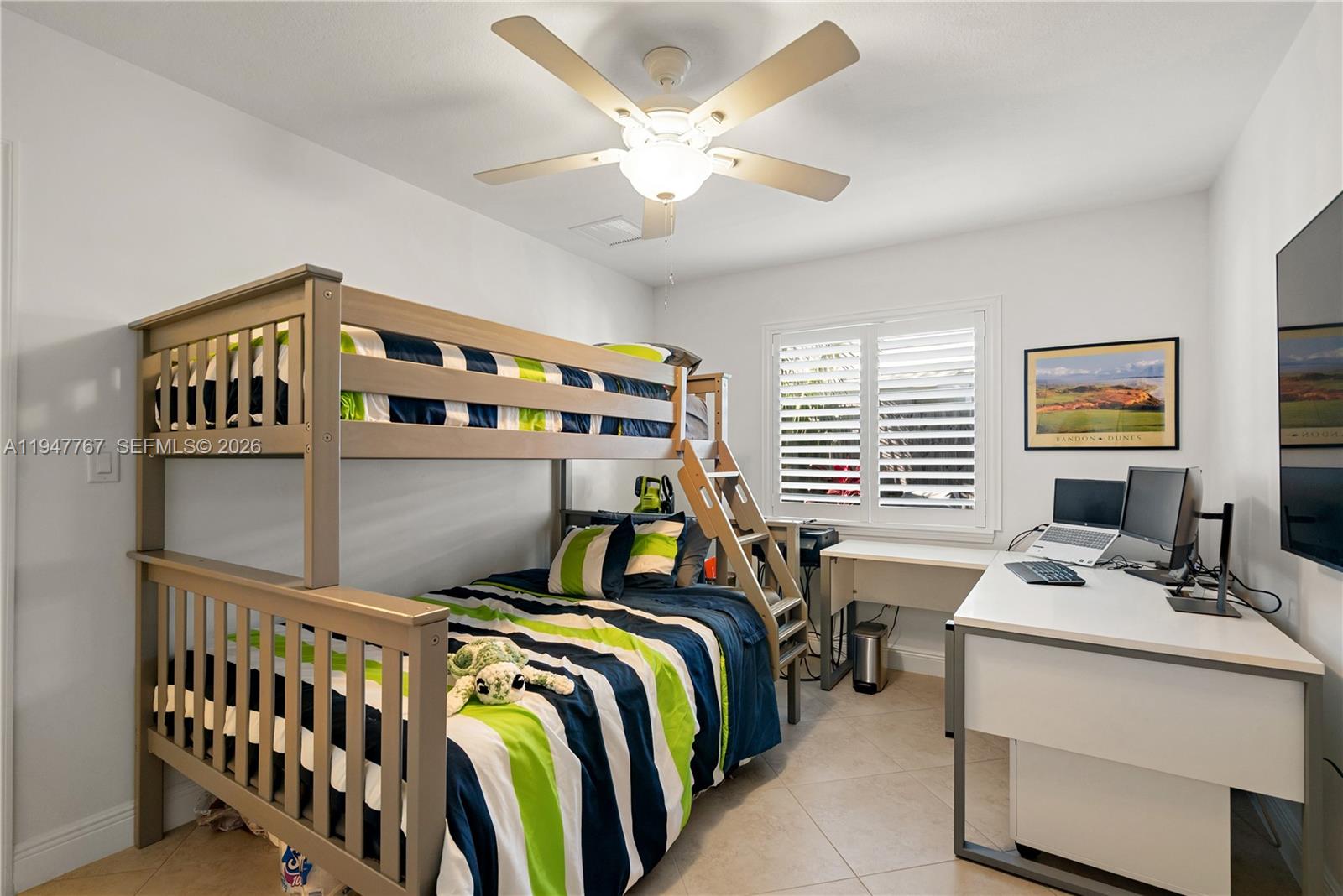 LARGO SOUND PARK - Residential