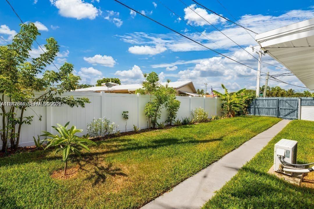 HARBOR VILLAGE SEC H - Residential