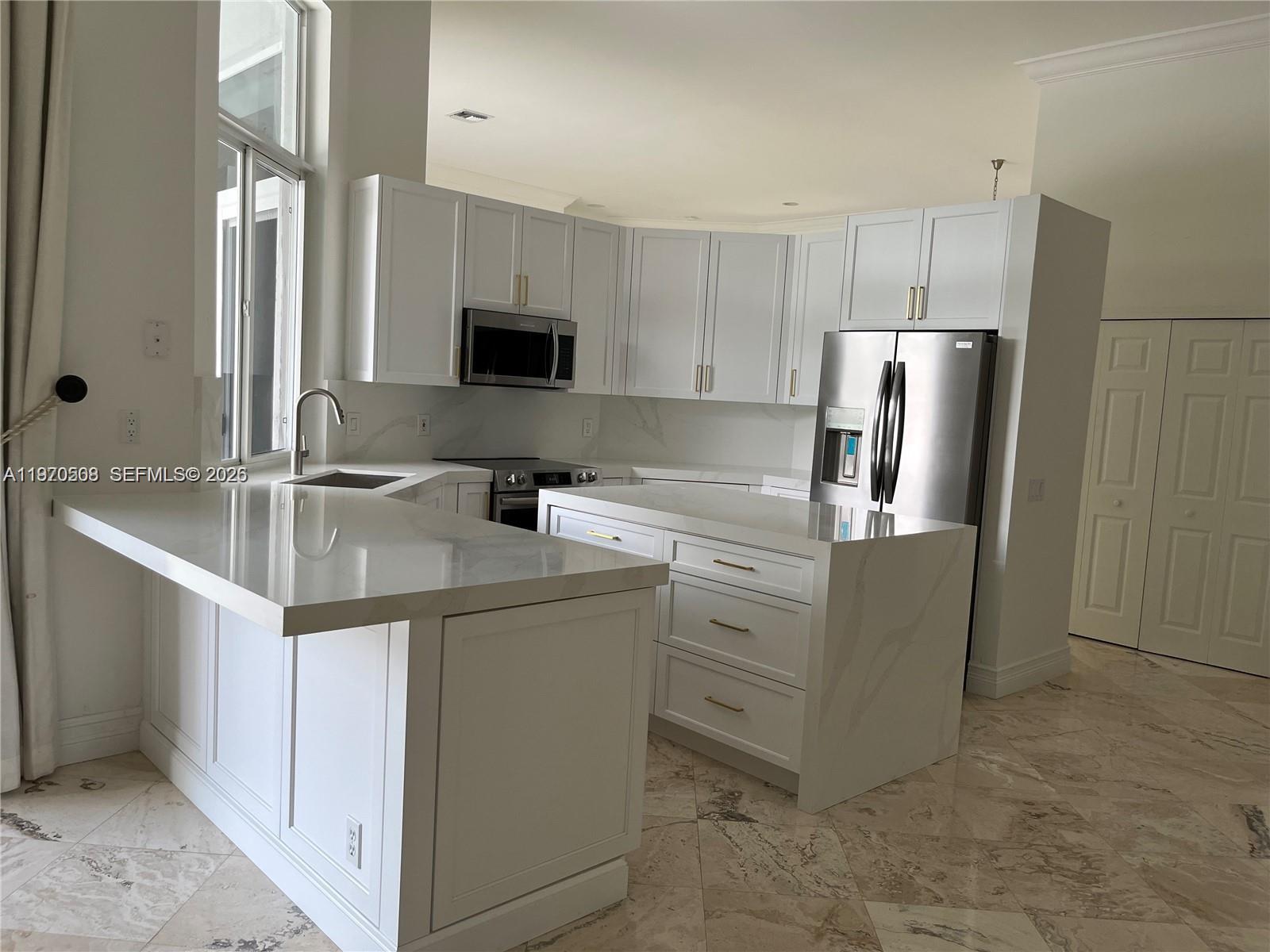 SECTOR 6 EAST - Residential