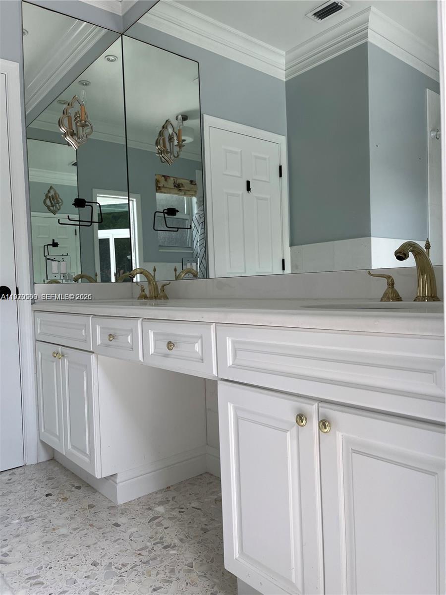 SECTOR 6 EAST - Residential