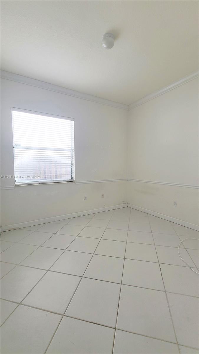 CRESTVIEW LAKES - Residential Lease