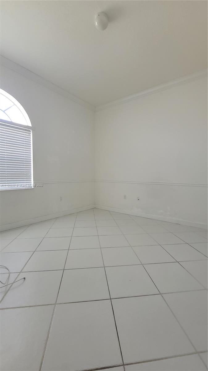 CRESTVIEW LAKES - Residential Lease