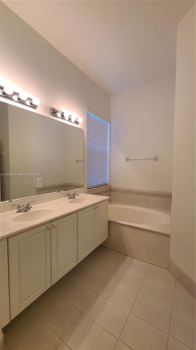 CRESTVIEW LAKES - Residential Lease