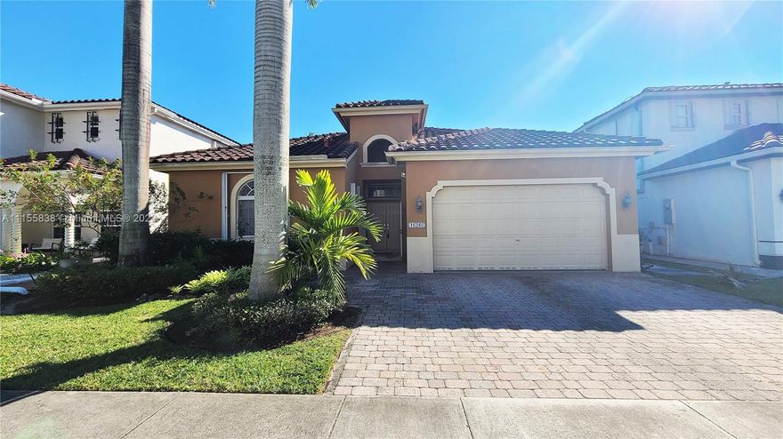 Gorgeous home in move-in condition. Enter through a grand foyer to big living areas and great views of the lake. High ceilings with crown molding. Ample kitchen with breakfast nook and big island with plenty of counter space. The Master bedroom has a view of the lake. His and hers closet with plenty of space. Master bath has a tub, shower, double sinks, and private toilet/bidet area. All guestrooms are ample and have high ceilings too. Great backyard.