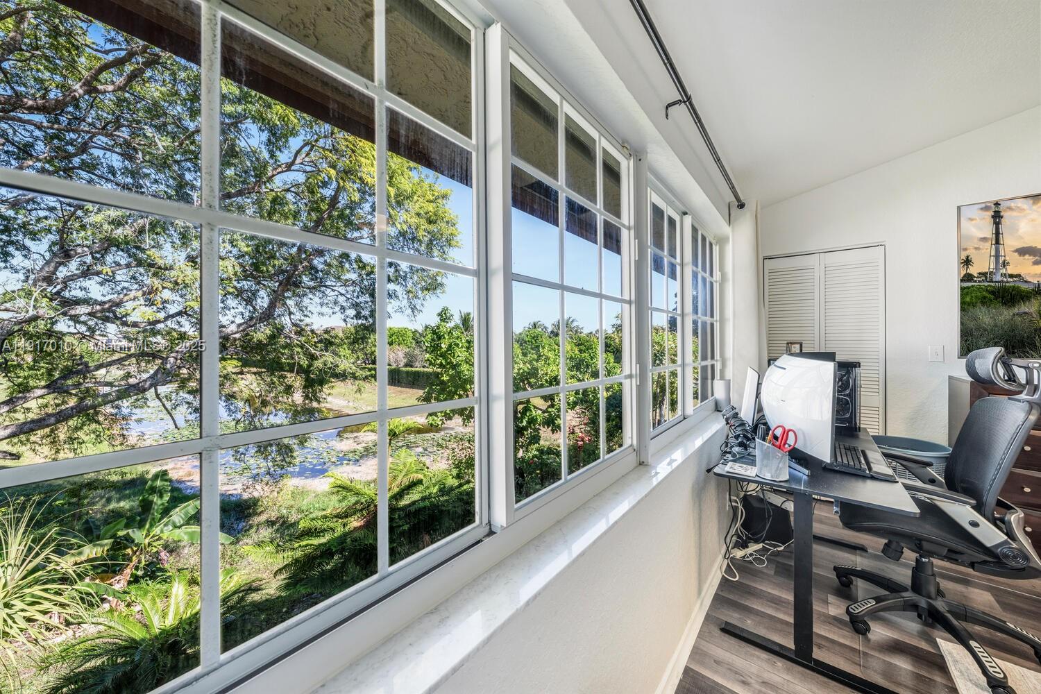 CORAL SPRINGS VILLAGE GRE - Residential