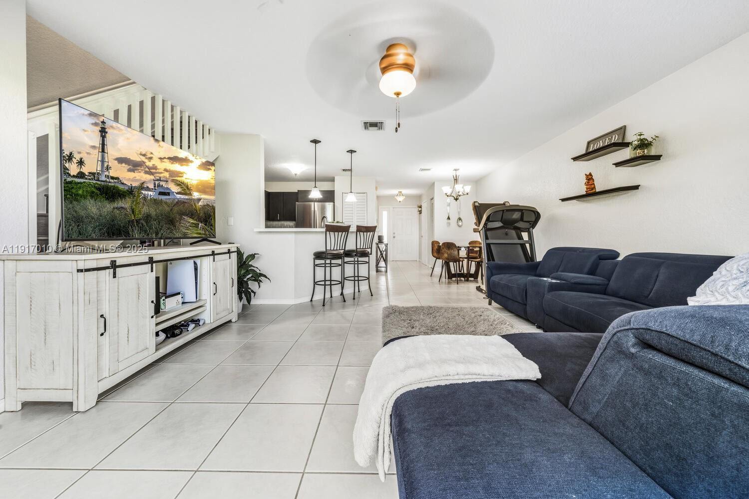 CORAL SPRINGS VILLAGE GRE - Residential