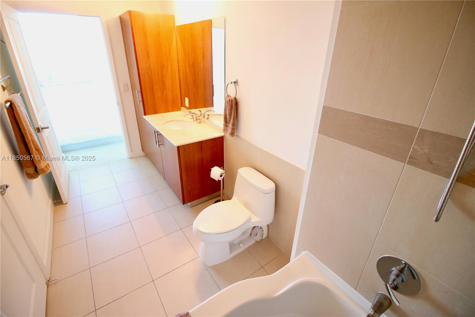 OCEAN MARINE YACHT CLUB C - Residential Lease