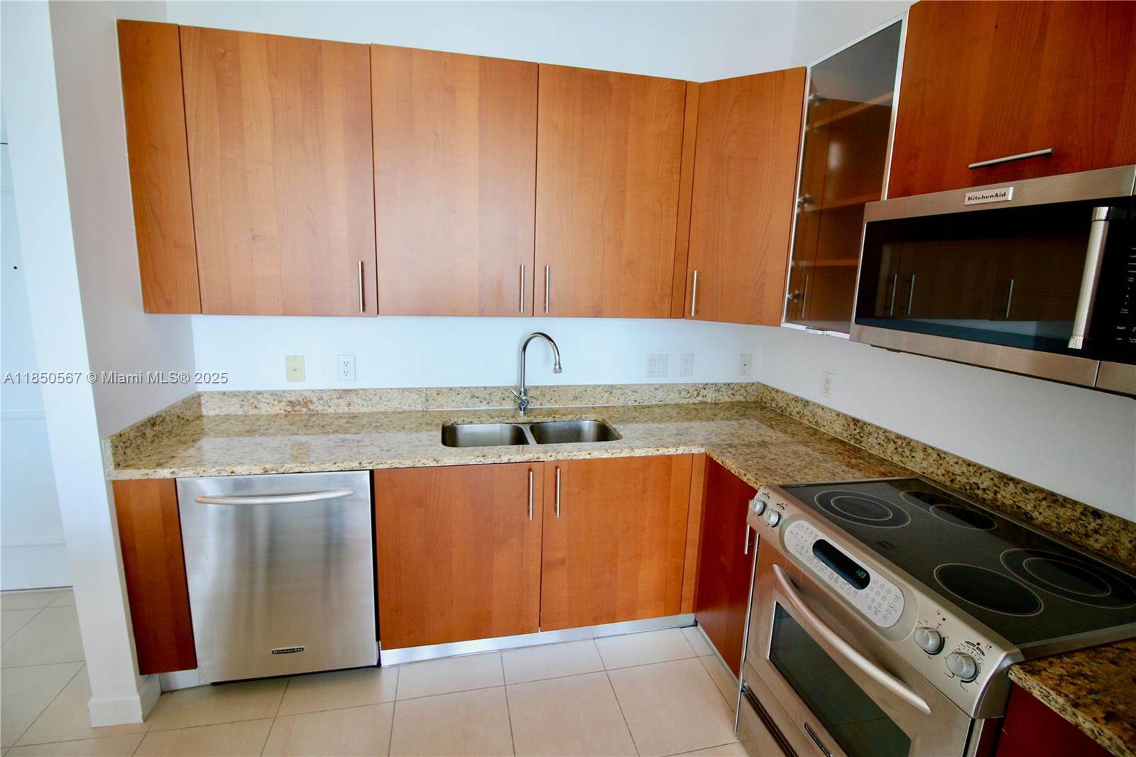 OCEAN MARINE YACHT CLUB C - Residential Lease