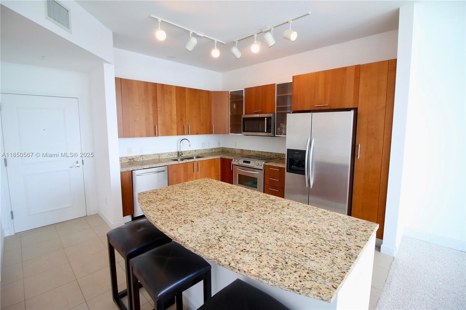 OCEAN MARINE YACHT CLUB C - Residential Lease