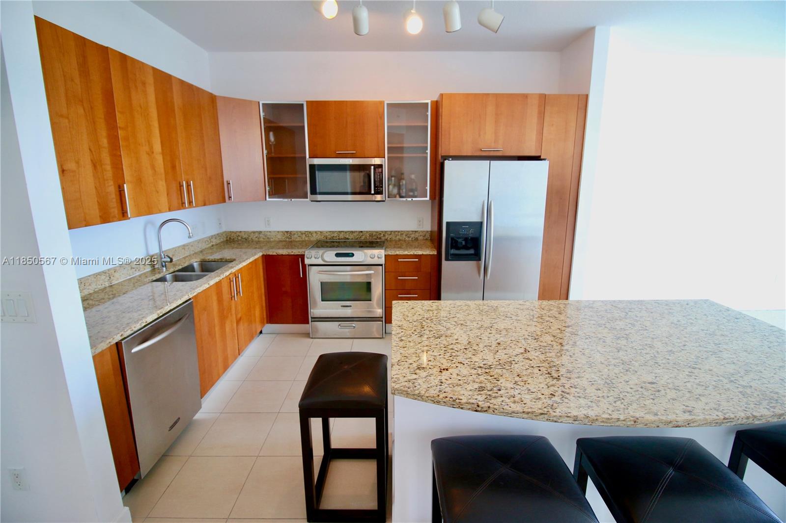 OCEAN MARINE YACHT CLUB C - Residential Lease