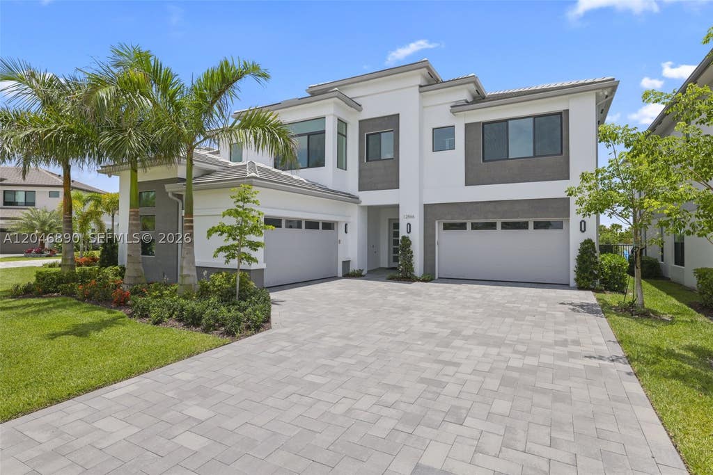 Photo of 12866 Crane Crossing, Palm Beach Gardens, FL 33412 (MLS # A12046890)