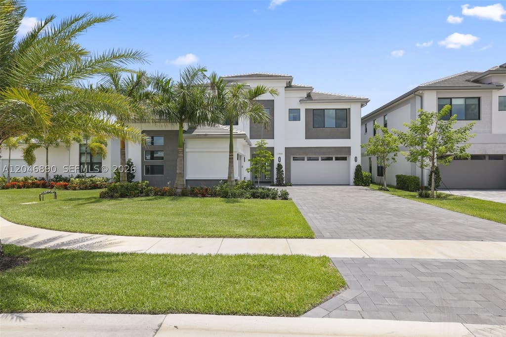Photo of 12866 Crane Crossing, Palm Beach Gardens, FL 33412 (MLS # A12046890)