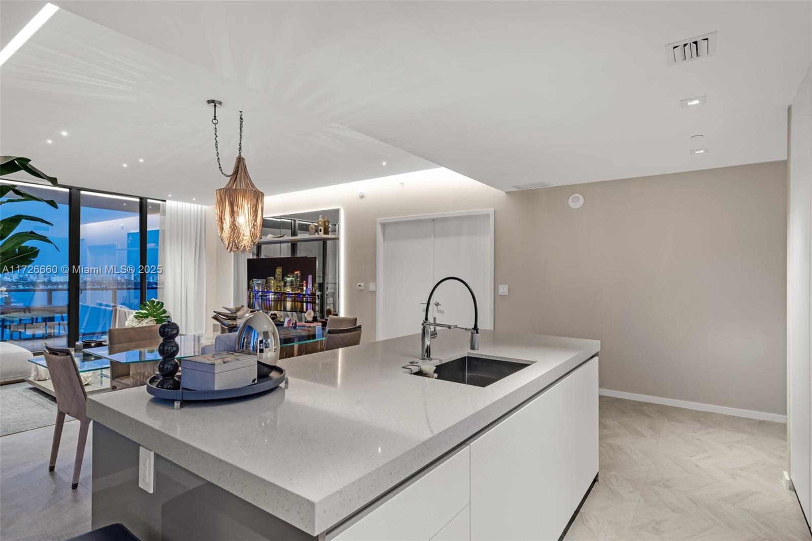 NANCY TERRACE - Residential
