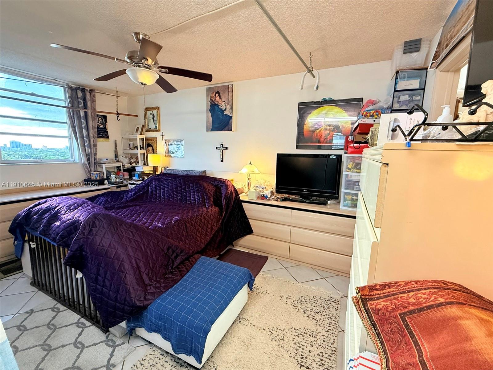 STANTON HOUSE CONDO - Residential