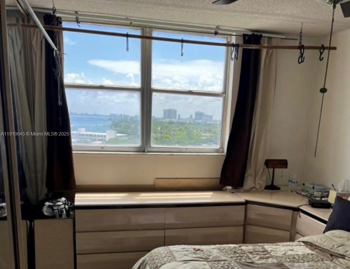 STANTON HOUSE CONDO - Residential