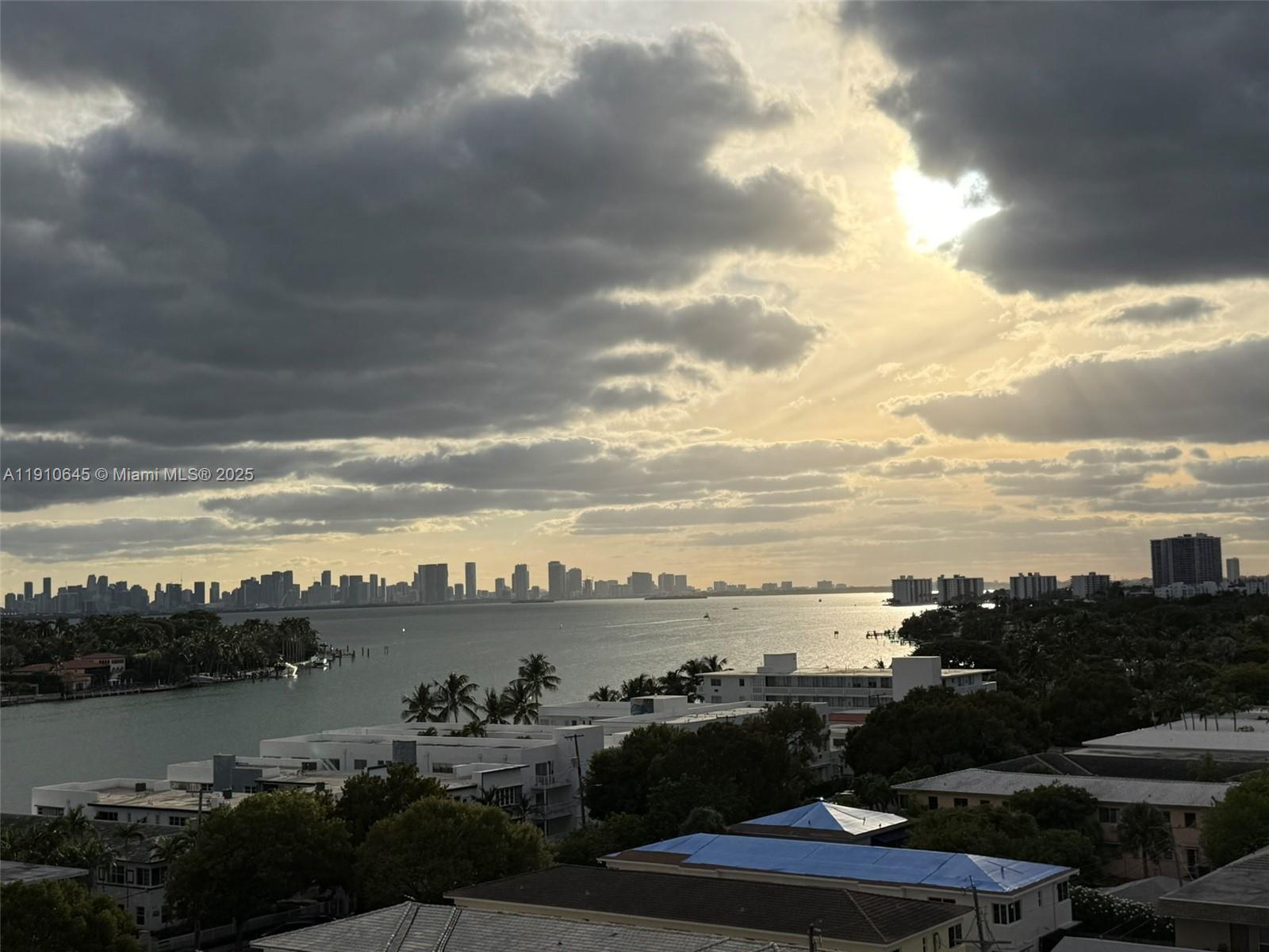 STANTON HOUSE CONDO - Residential