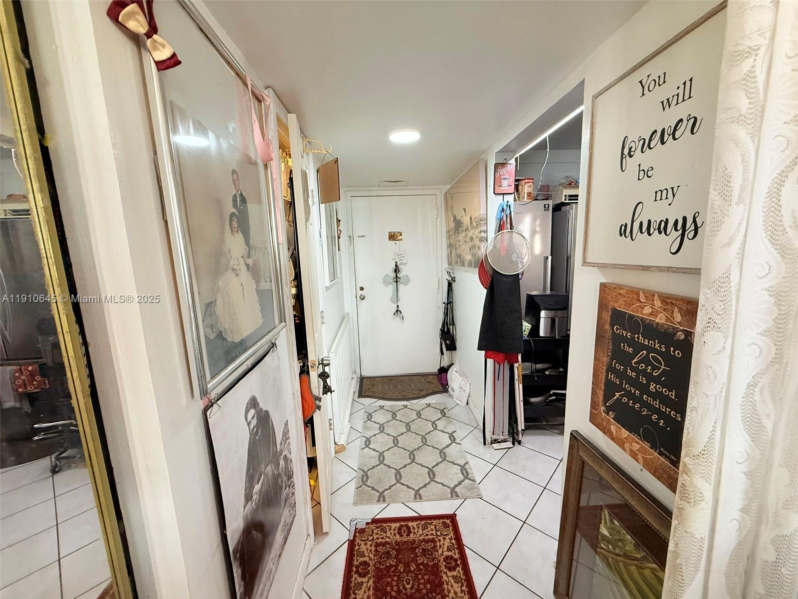 STANTON HOUSE CONDO - Residential