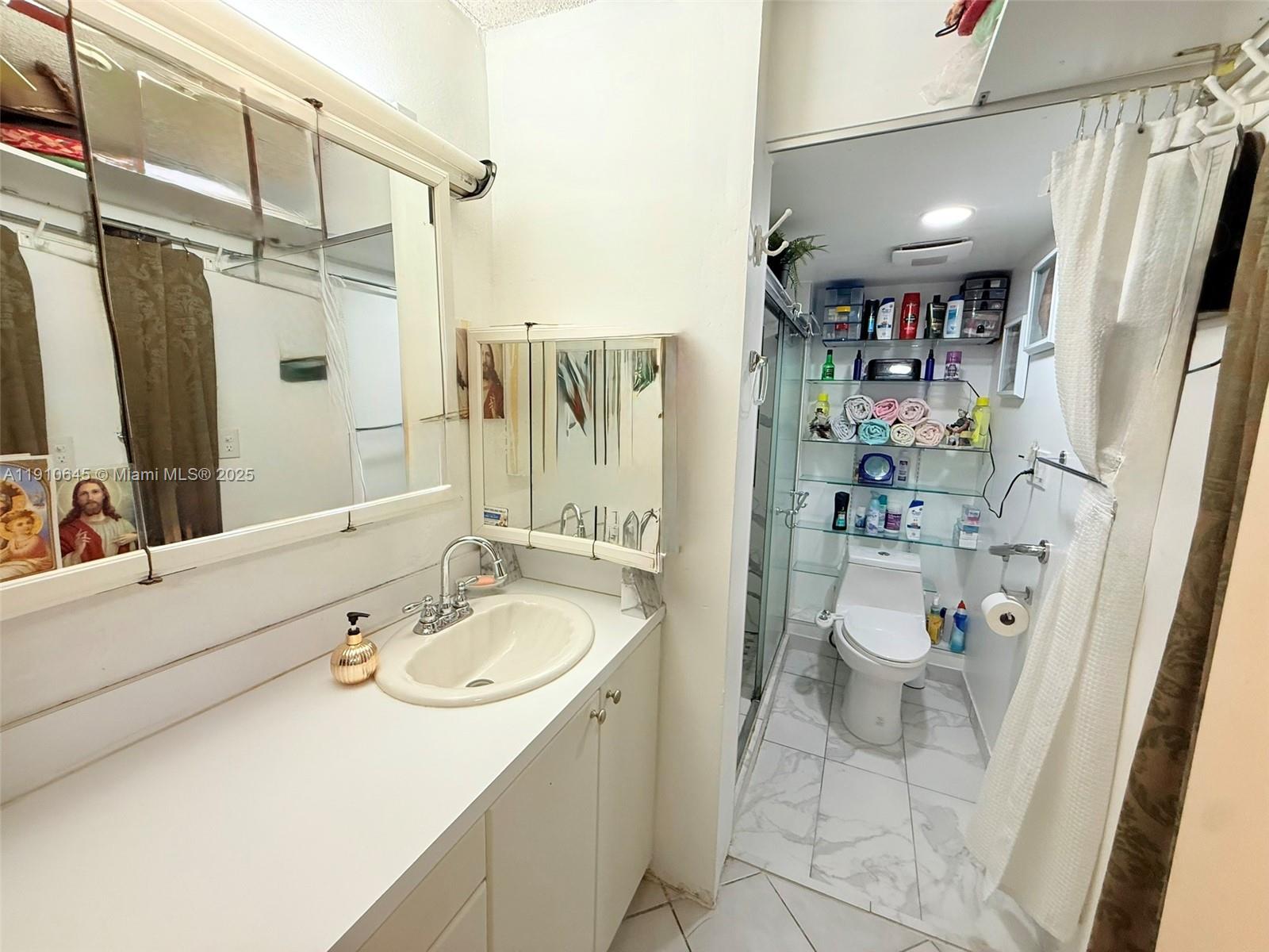 STANTON HOUSE CONDO - Residential