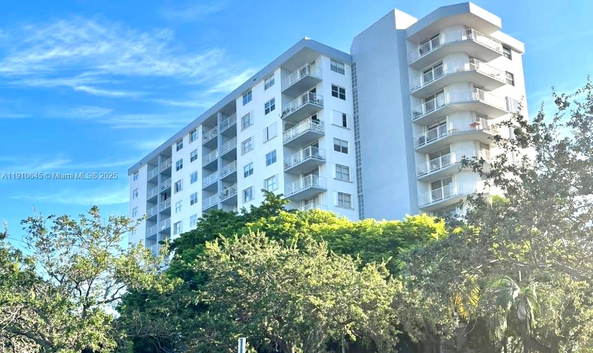 STANTON HOUSE CONDO - Residential