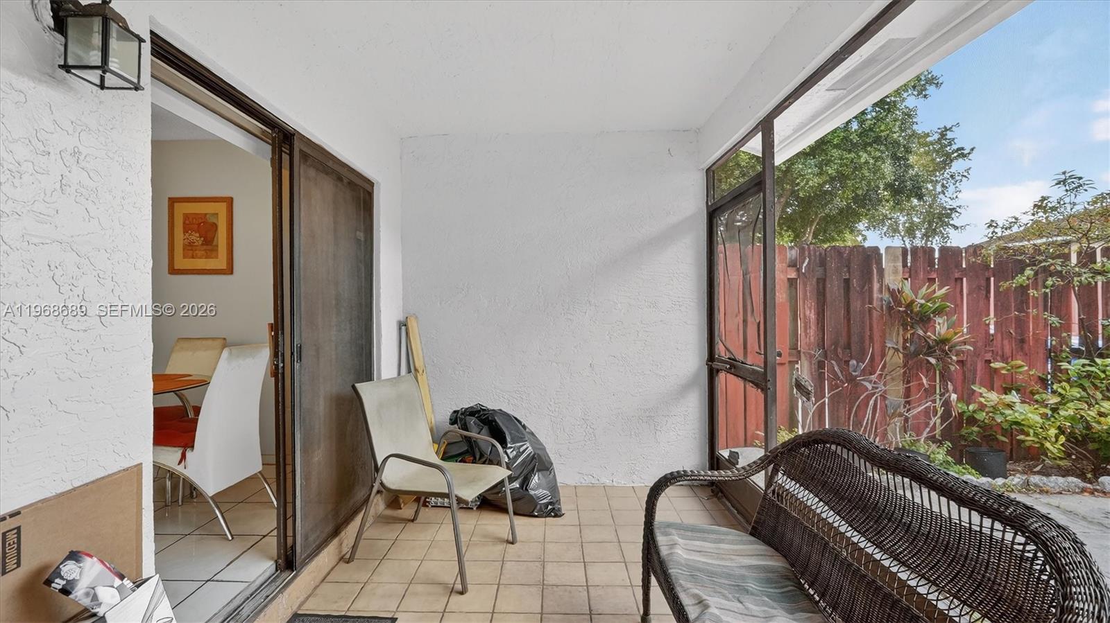 PEMBROKE POINTE SECTION T - Residential