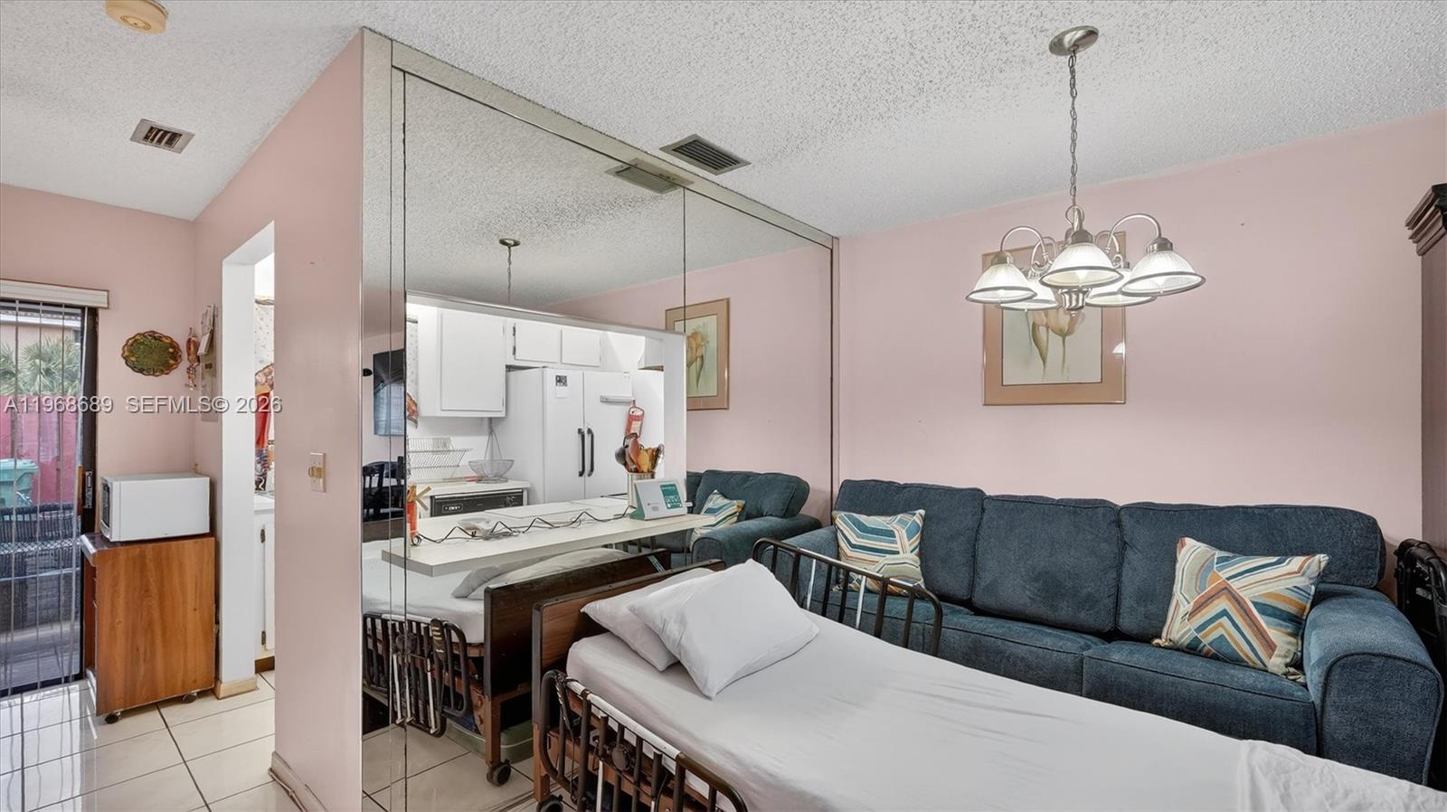 PEMBROKE POINTE SECTION T - Residential