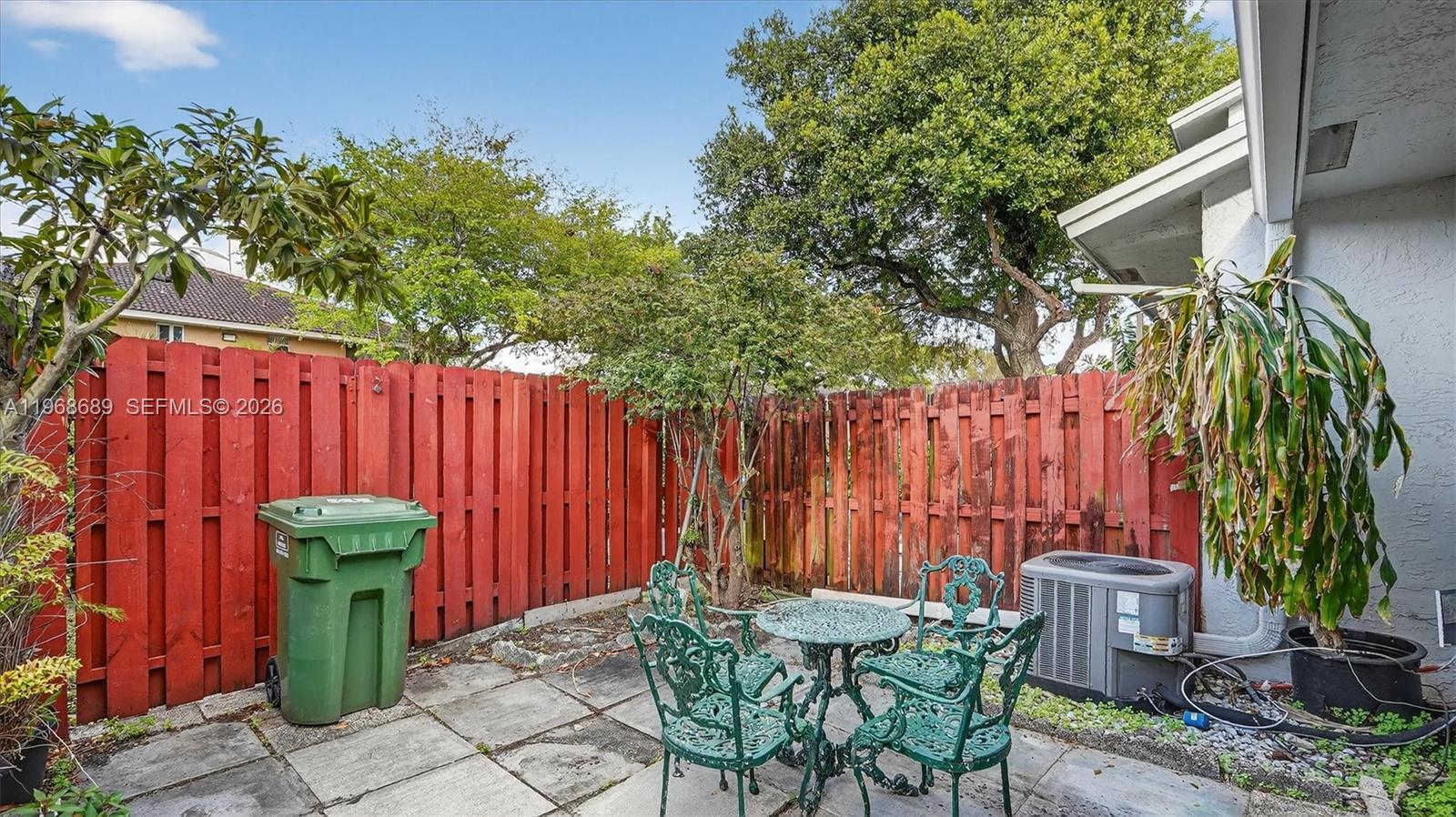 PEMBROKE POINTE SECTION T - Residential