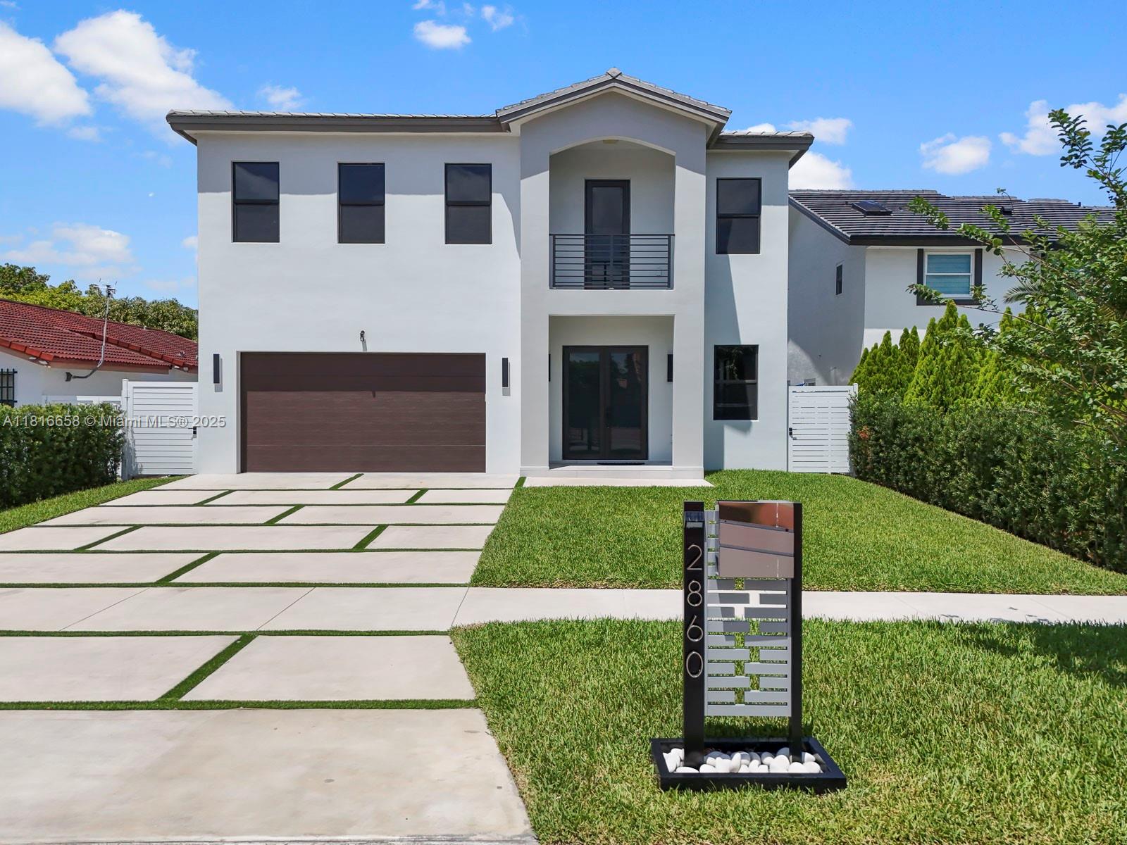 2860 Sw 134th Ave, Miami, Broward County, Florida - 5 Bedrooms  
5 Bathrooms - 