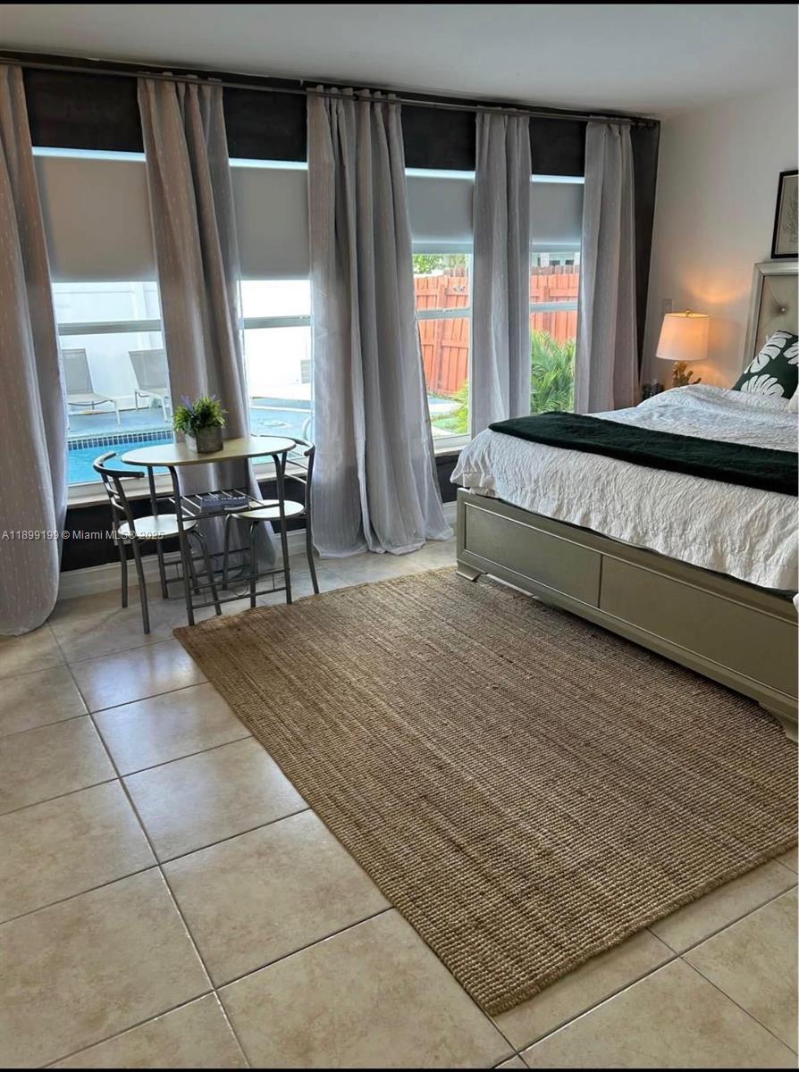 GREYKNOLL ESTATES - Residential Lease