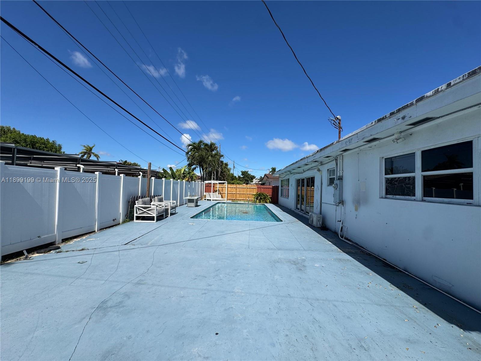 GREYKNOLL ESTATES - Residential Lease