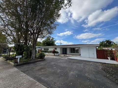 19410 NE 19th Ave Miami FL 33179