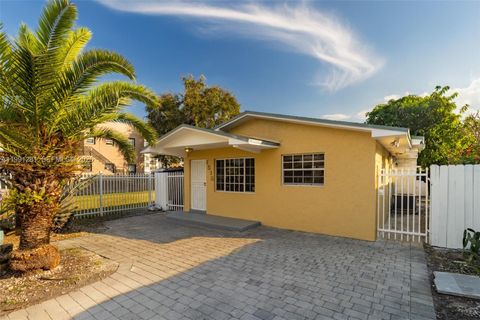 1518 NW 65th St 0 Miami FL 33147