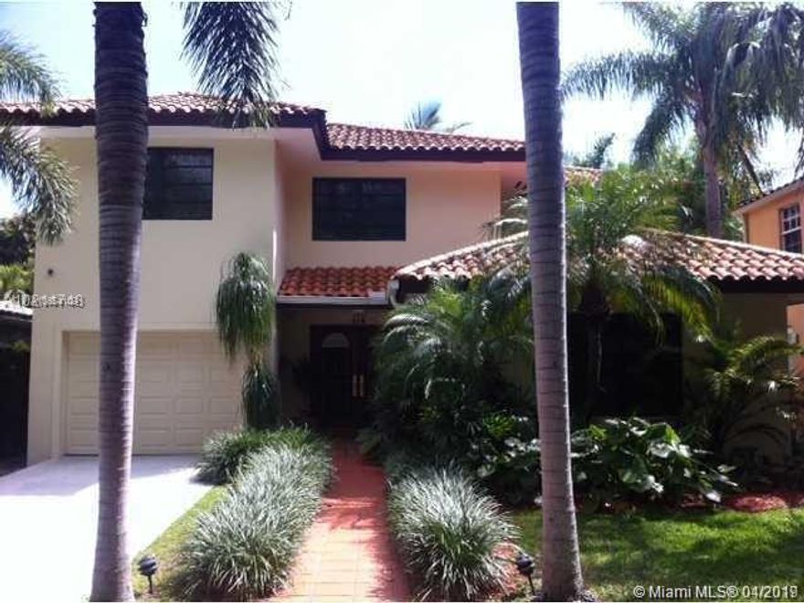 Premier South Gables 2 story family residence featuring 4 very spacious bedrooms (3 upstairs, 1 downstairs) 3 baths, marble & wood floors throughout, open floor plan with lots of natural light, large kitchen with extended counter space and open to family room, propane gas generator that powers entire home, whirlpool Jacuzzi, limestone walk paths, large 1 car garage and professionally landscaped. Ideal location, minutes away form UM, Sunset Place, the Grove and MIA.