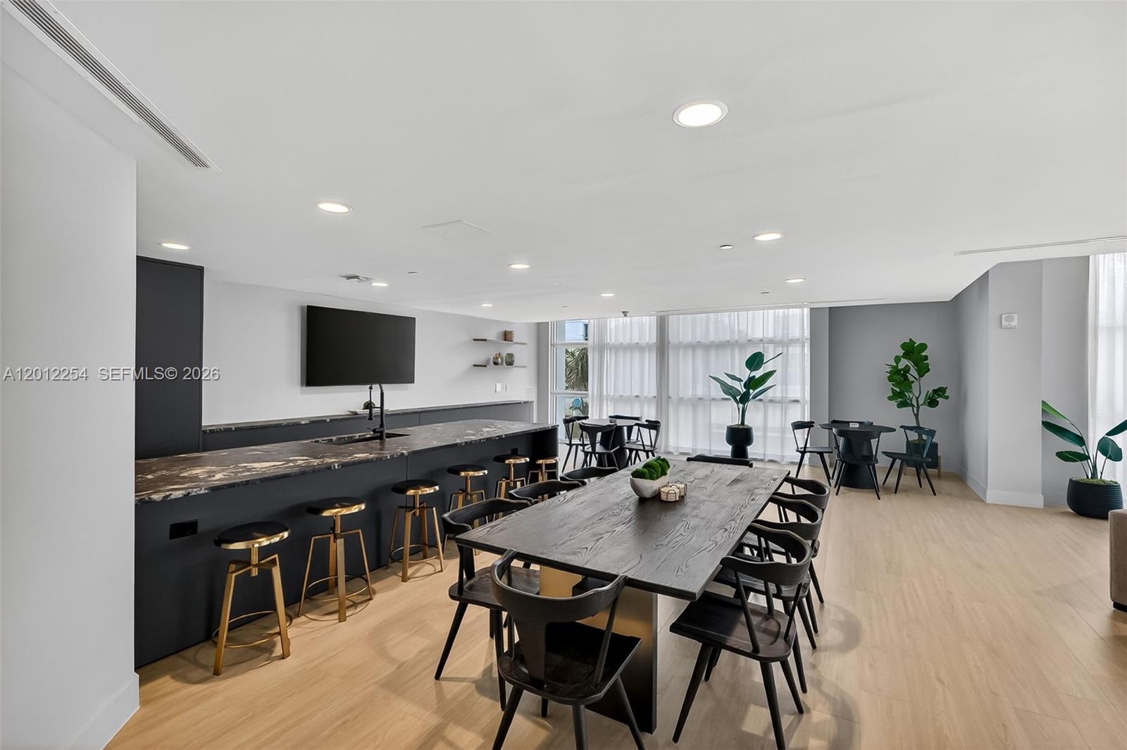 City 24 Condo - Residential