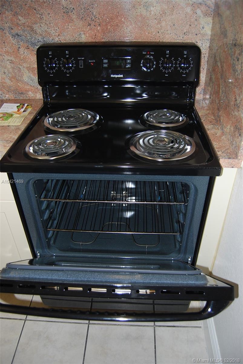 YOLANDA VILLAS CONDO - Residential Lease