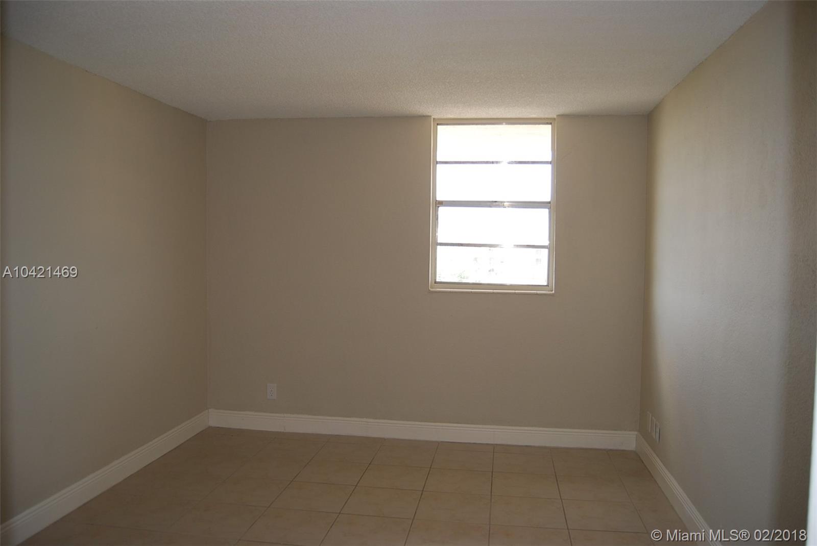 YOLANDA VILLAS CONDO - Residential Lease